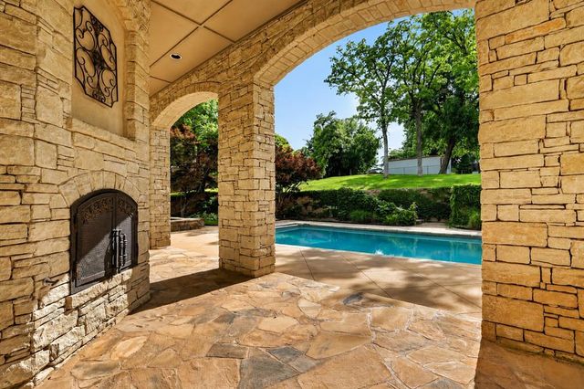 13315 N Coltrane Road, Edmond, OK 73013