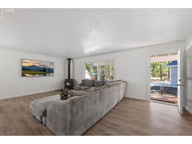 60091 HOPI Rd, Bend, OR 97702