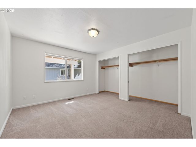 60091 HOPI Rd, Bend, OR 97702