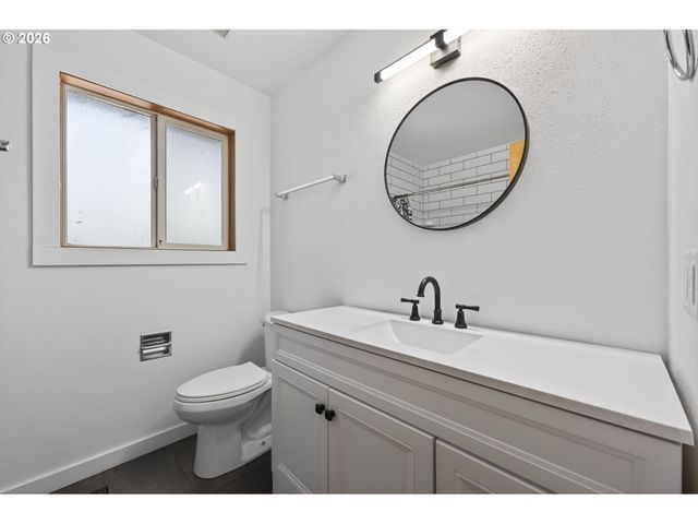 60091 HOPI Rd, Bend, OR 97702