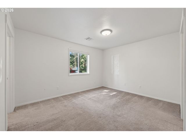 60091 HOPI Rd, Bend, OR 97702