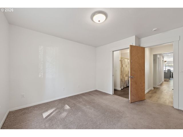 60091 HOPI Rd, Bend, OR 97702