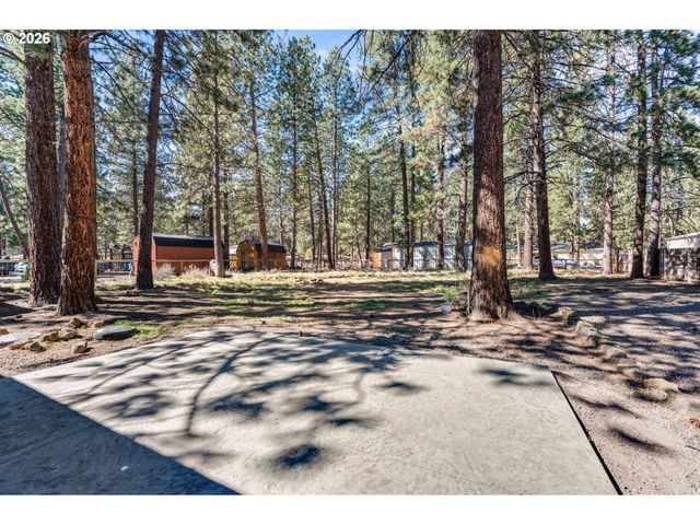 60091 HOPI Rd, Bend, OR 97702