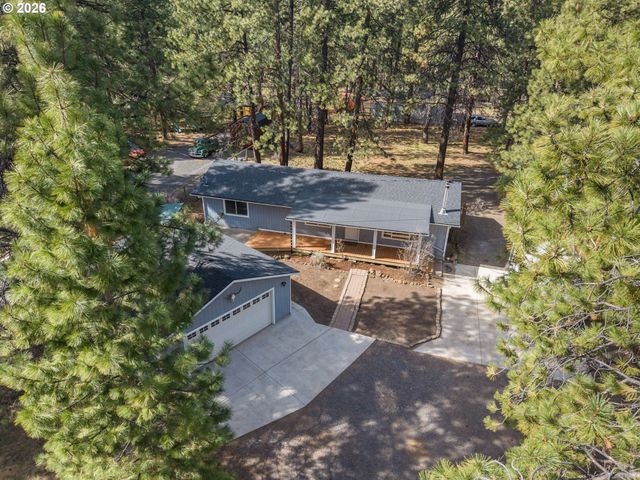 60091 HOPI Rd, Bend, OR 97702