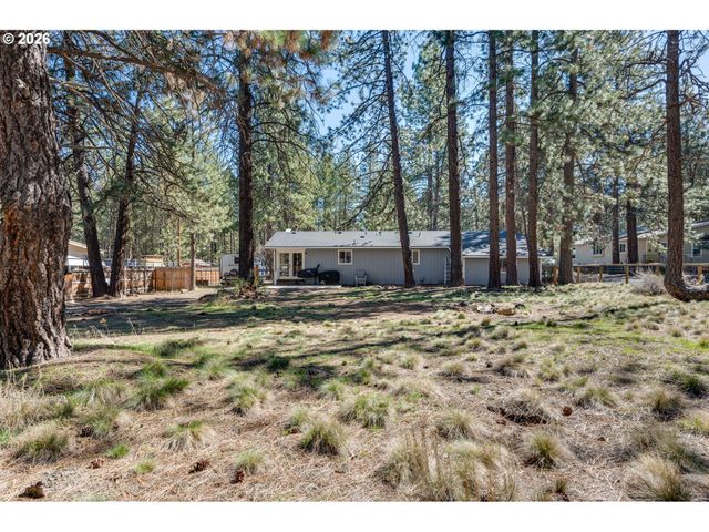 60091 HOPI Rd, Bend, OR 97702