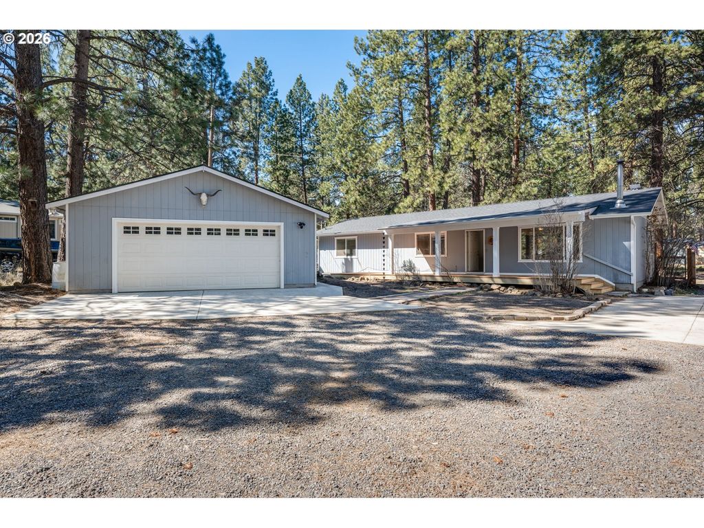 60091 HOPI Rd, Bend, OR 97702
