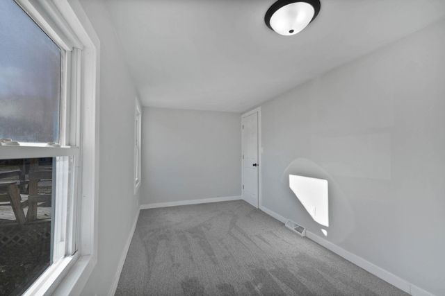 1733 Cottage Grove Avenue, Waterloo, IA 50707