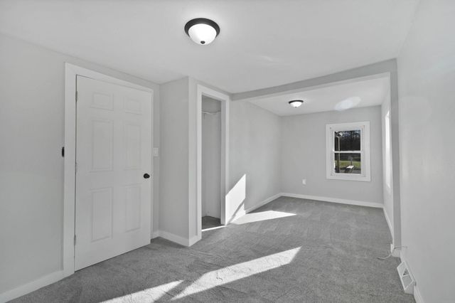 1733 Cottage Grove Avenue, Waterloo, IA 50707