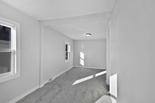 1733 Cottage Grove Avenue, Waterloo, IA 50707