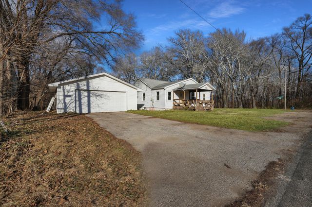 1733 Cottage Grove Avenue, Waterloo, IA 50707