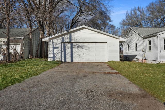1733 Cottage Grove Avenue, Waterloo, IA 50707