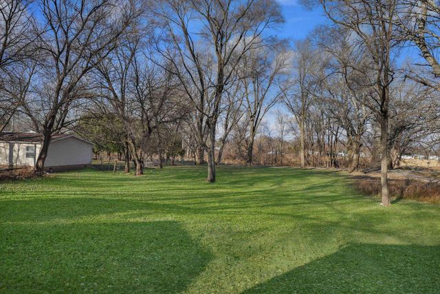 1733 Cottage Grove Avenue, Waterloo, IA 50707