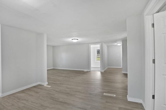 1733 Cottage Grove Avenue, Waterloo, IA 50707