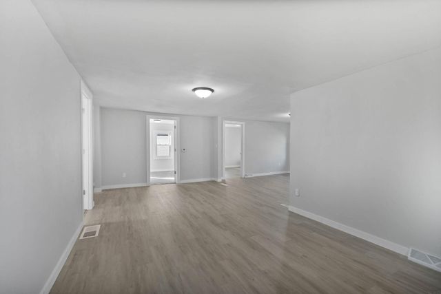 1733 Cottage Grove Avenue, Waterloo, IA 50707