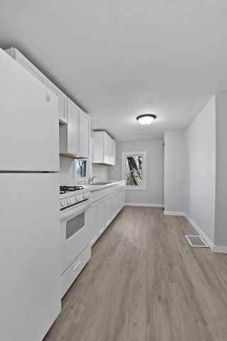 1733 Cottage Grove Avenue, Waterloo, IA 50707