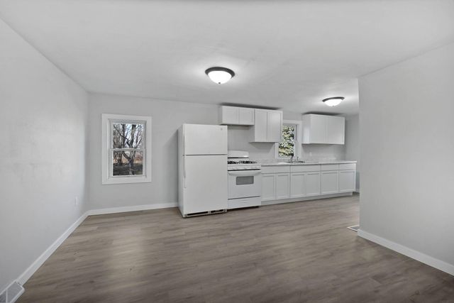 1733 Cottage Grove Avenue, Waterloo, IA 50707