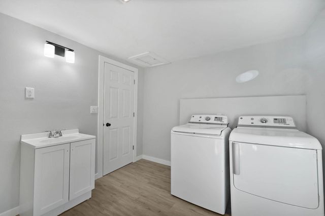 1733 Cottage Grove Avenue, Waterloo, IA 50707