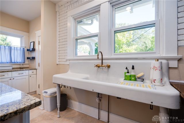 2617 Central Avenue, Middletown, OH 45044