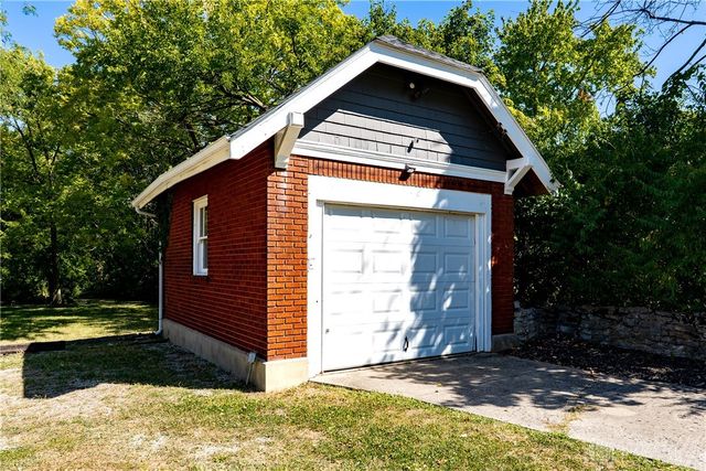 2617 Central Avenue, Middletown, OH 45044