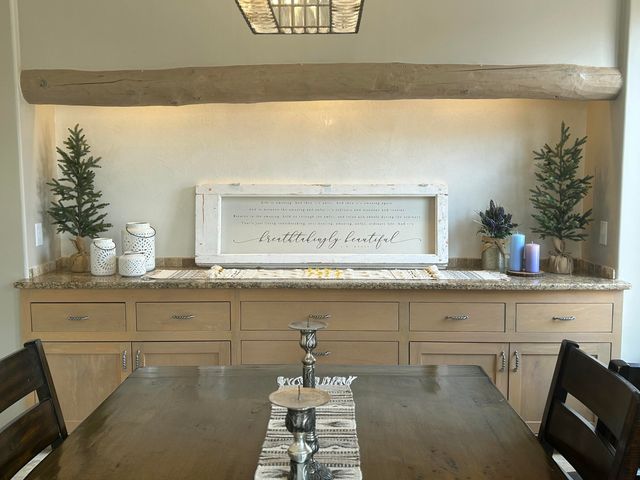 12515 Crested Moss Road NE, Albuquerque, NM 87122