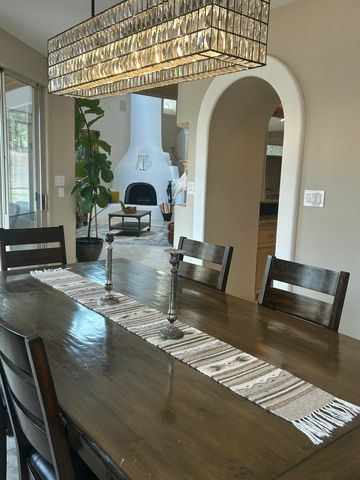 12515 Crested Moss Road NE, Albuquerque, NM 87122