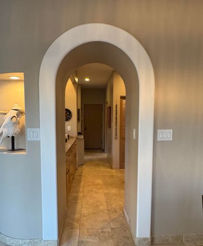 12515 Crested Moss Road NE, Albuquerque, NM 87122