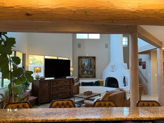 12515 Crested Moss Road NE, Albuquerque, NM 87122