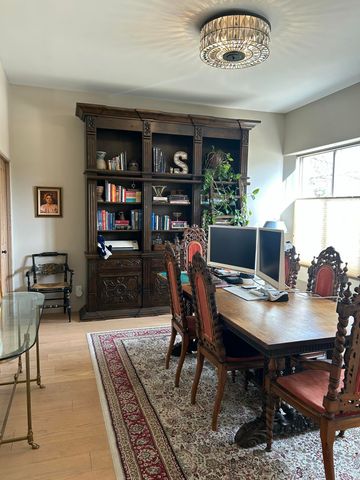 12515 Crested Moss Road NE, Albuquerque, NM 87122