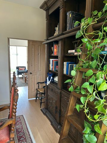 12515 Crested Moss Road NE, Albuquerque, NM 87122