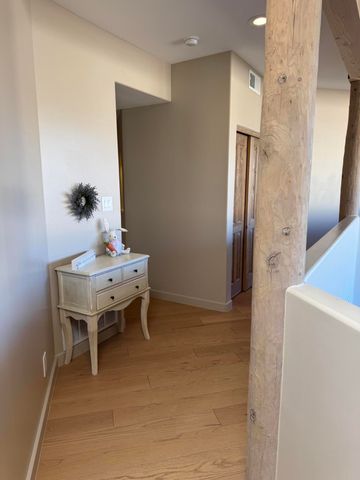 12515 Crested Moss Road NE, Albuquerque, NM 87122