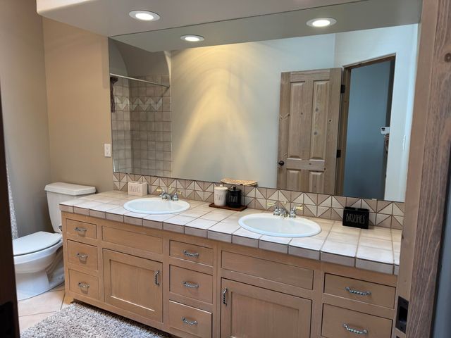 12515 Crested Moss Road NE, Albuquerque, NM 87122