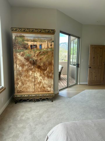 12515 Crested Moss Road NE, Albuquerque, NM 87122