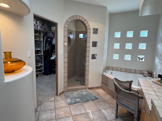 12515 Crested Moss Road NE, Albuquerque, NM 87122