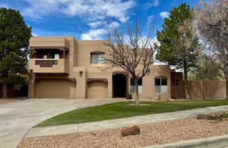 12515 Crested Moss Road NE, Albuquerque, NM 87122