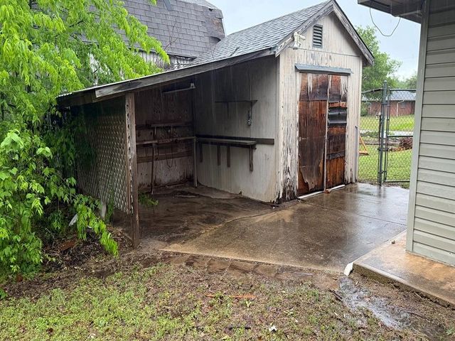 2302 Kent Street, Bryan, TX 77802