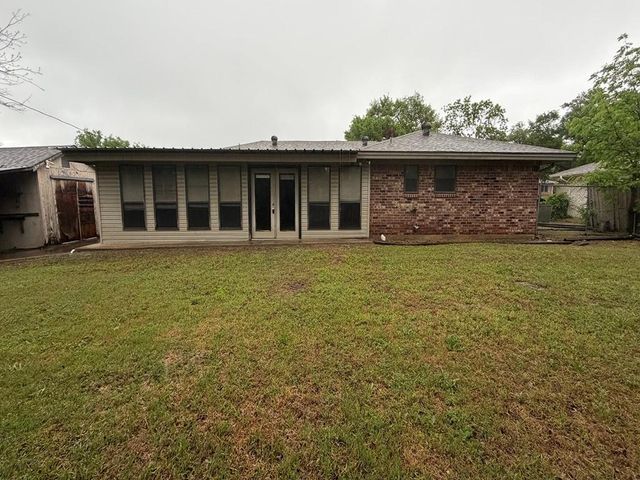 2302 Kent Street, Bryan, TX 77802