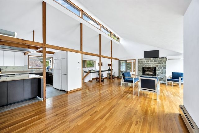 233 Scraggy Neck Rd, Bourne, MA 02532