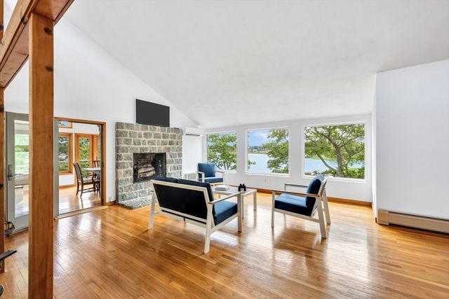 233 Scraggy Neck Rd, Bourne, MA 02532