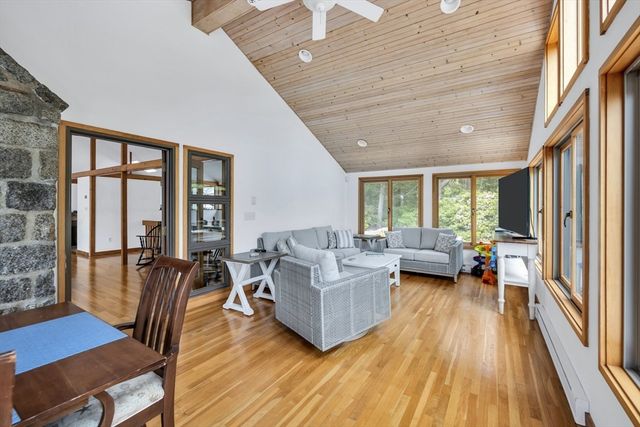 233 Scraggy Neck Rd, Bourne, MA 02532