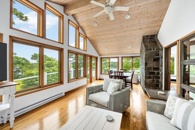 233 Scraggy Neck Rd, Bourne, MA 02532