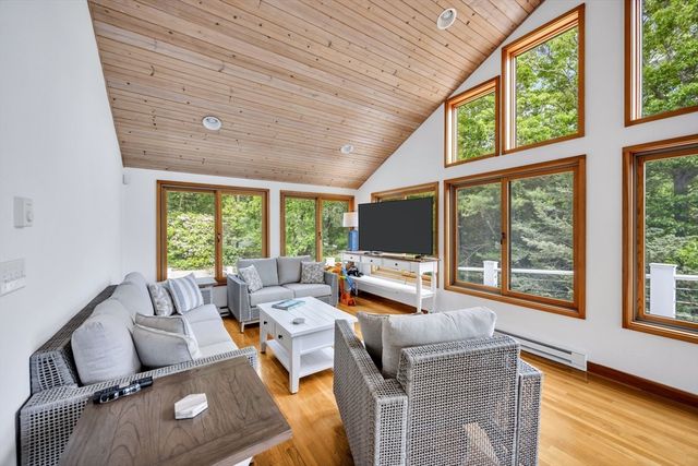 233 Scraggy Neck Rd, Bourne, MA 02532