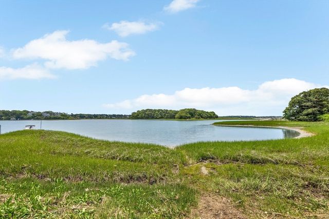 233 Scraggy Neck Rd, Bourne, MA 02532