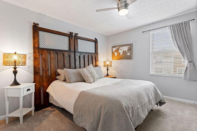 4837 Stoneybrook Boulevard, 30B, Hilliard, OH 43026