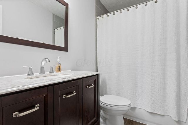 4837 Stoneybrook Boulevard, 30B, Hilliard, OH 43026