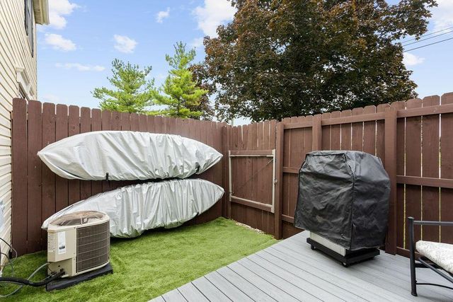4837 Stoneybrook Boulevard, 30B, Hilliard, OH 43026