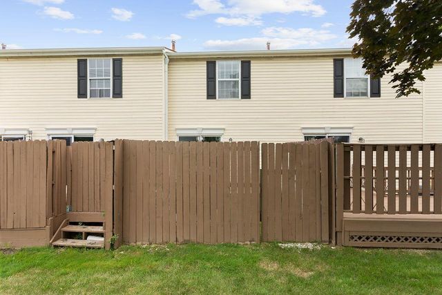 4837 Stoneybrook Boulevard, 30B, Hilliard, OH 43026