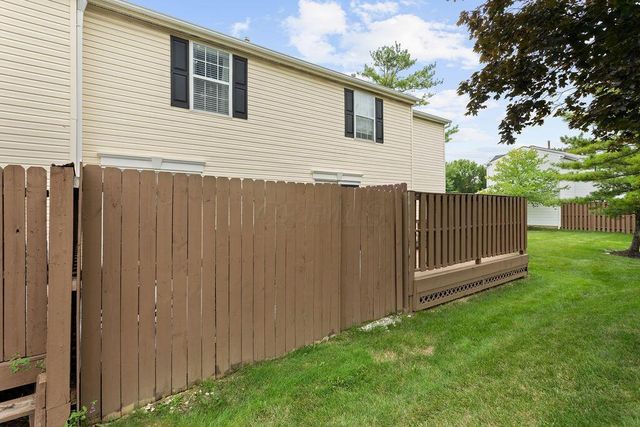 4837 Stoneybrook Boulevard, 30B, Hilliard, OH 43026
