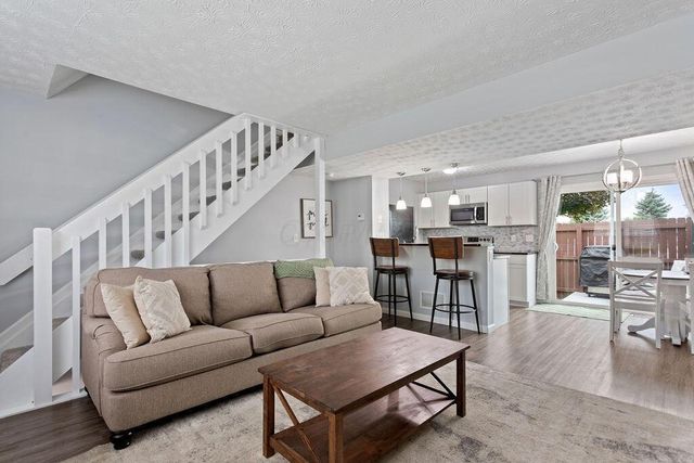 4837 Stoneybrook Boulevard, 30B, Hilliard, OH 43026