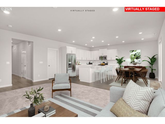 1109 Clemson St, Woodburn, OR 97071