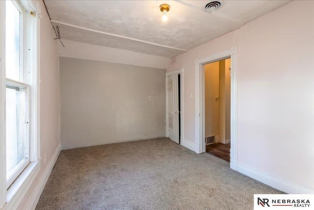 1801 Euclid Avenue, Lincoln, NE 68502